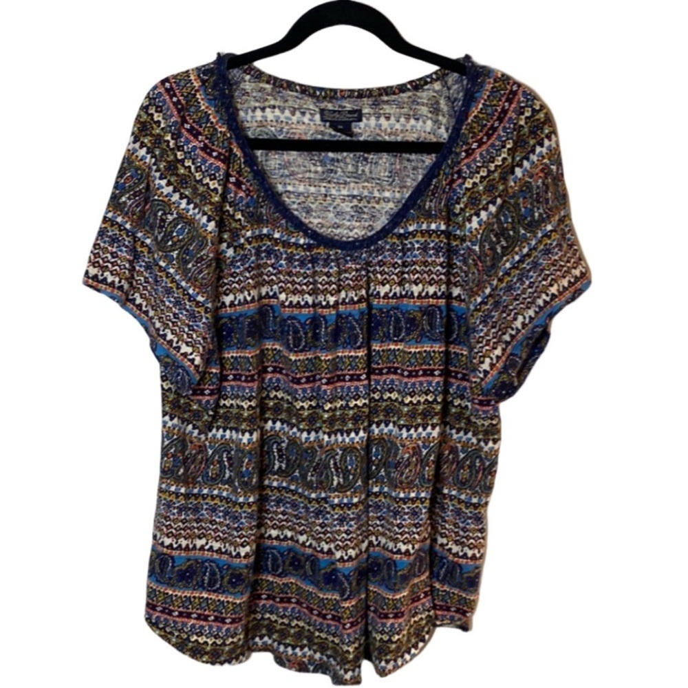 Lucky Brand Blue and White Short Sleeve Blouse. Size 3X. Live in Love.